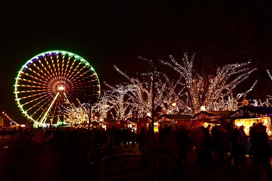 Antwerp Ferris Wheel and Christmas market lit at night