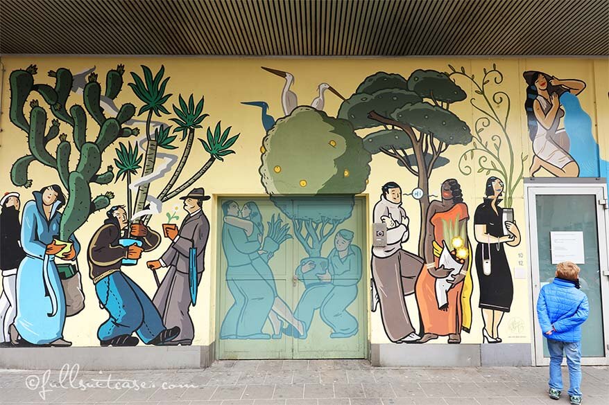 Passage comic mural painting in Antwerp