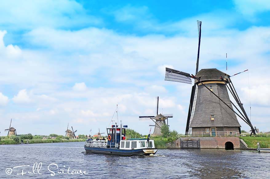 Kinderdijk windmills and Canal Cruiser boat