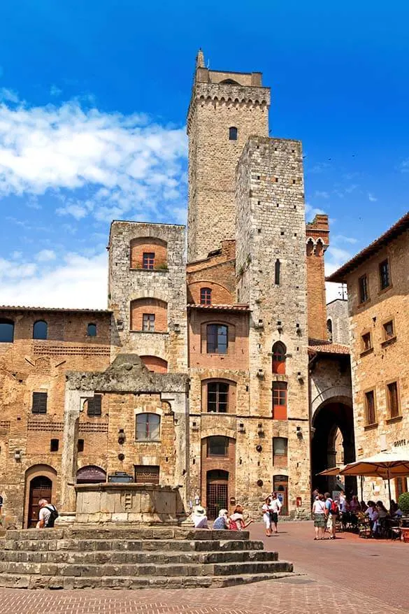 San Gimignano is one of the nicest small towns in Tuscany Italy
