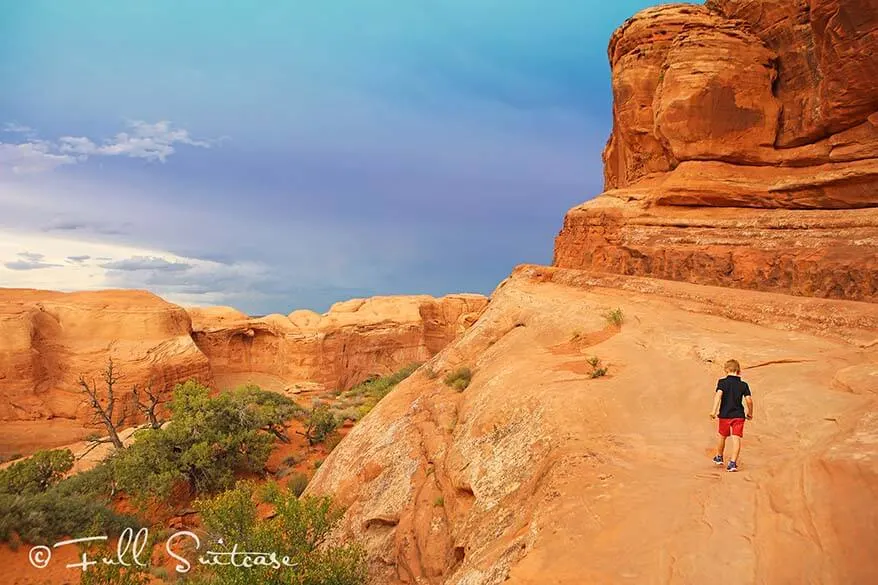 Hiking the Delicate Arch trail with young kids