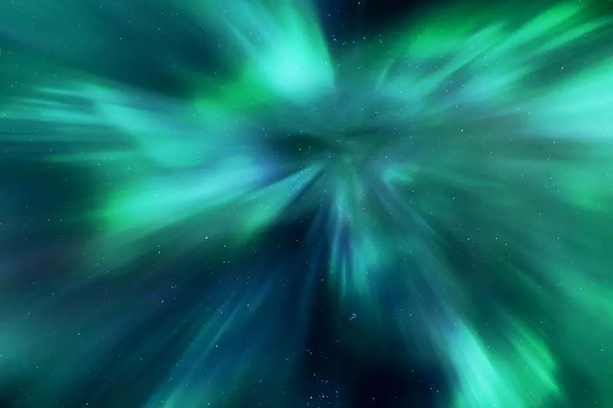 Star shaped Northern Lights display in Iceland in November