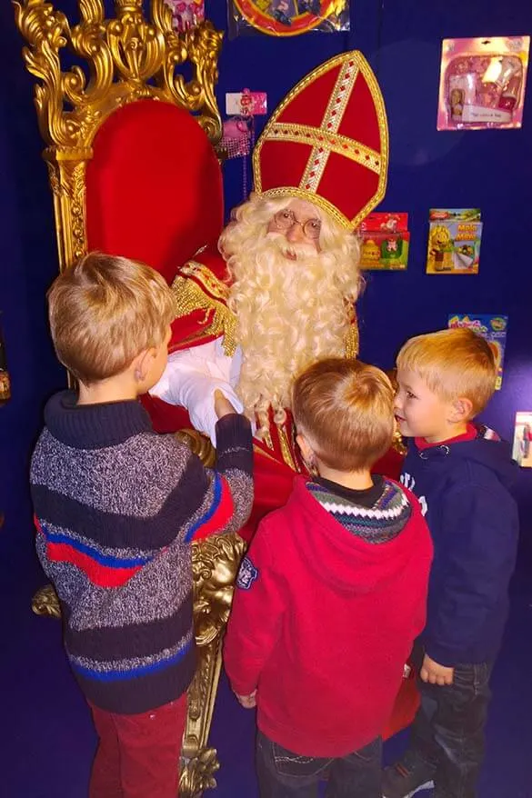 Kids meeting Sinterklaas, Belgium