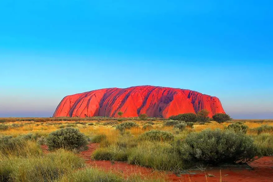 Australia Red Centre itinerary for the most complete road trip including all the highlights like Ayers Rock, Kings Canyon, West MacDonnell ranges and more