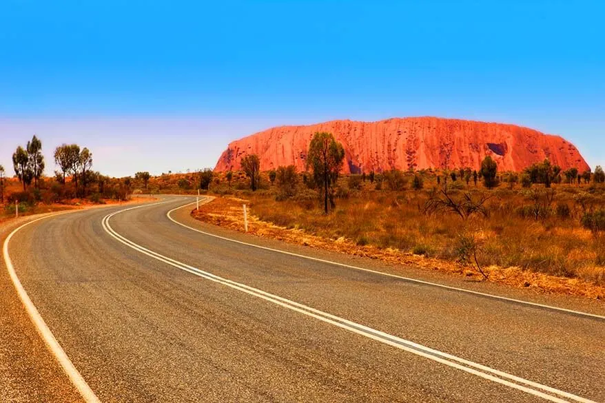 Driving in Uluru - Kata Tjuta National Park