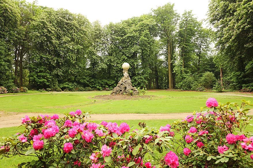 Spring flowers in Rivierenhof park near Antwerp in Belgium