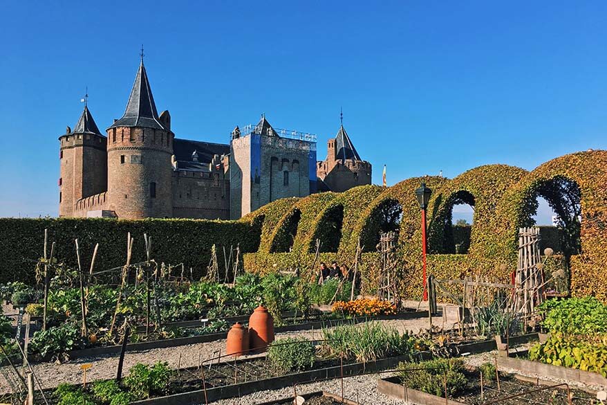 Best day trips from Amsterdam - Muiderslot castle