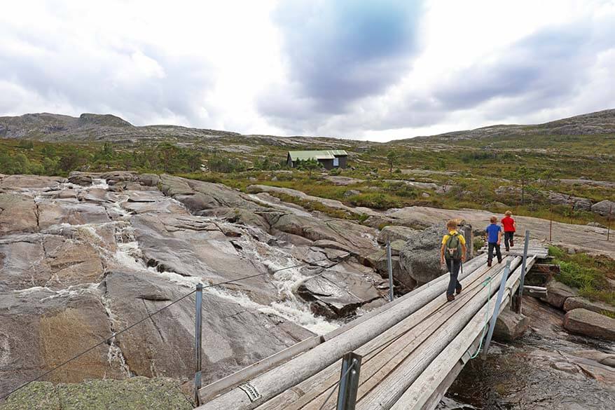 Hiking in Norway with kids