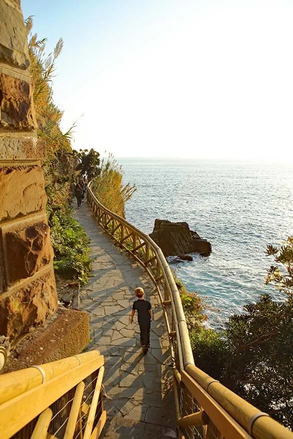 Via dell'Amore in Riomaggiore Italy