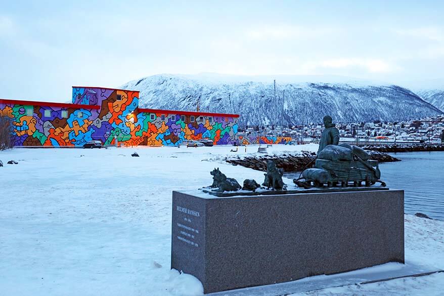 Statua di Helmer Hanssen a Tromso