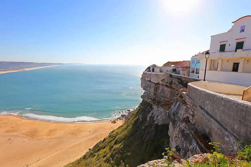 O Sitio belvedere overlooking Nazare beach