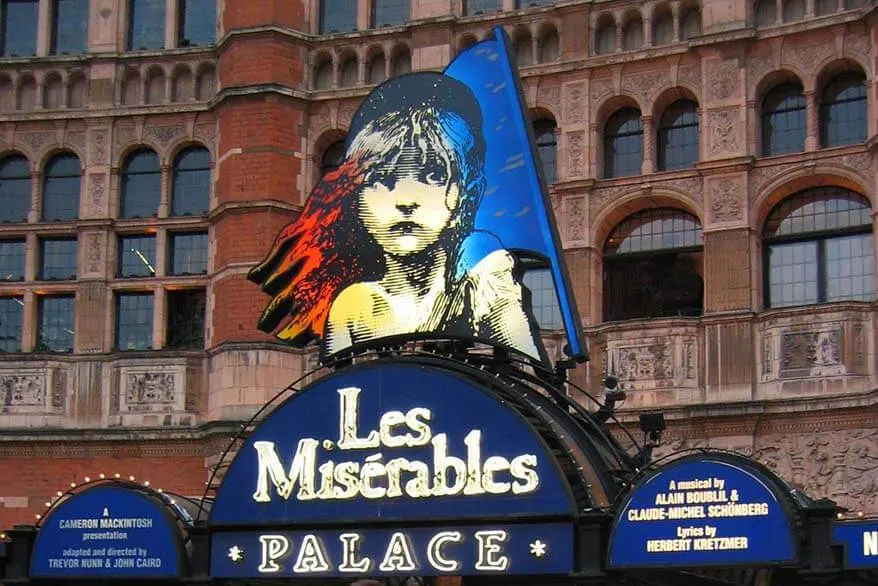 Les Miserables in London - book London theatre tickets well in advance