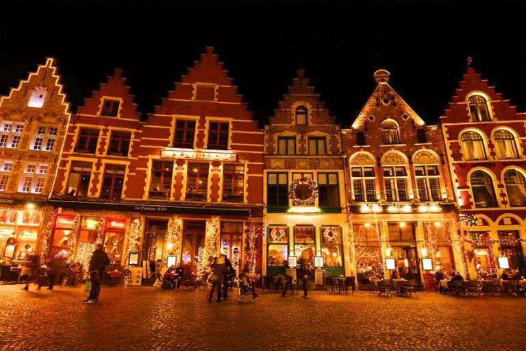 7 Best Christmas Markets in Belgium (+202324 Dates & Insider Tips)