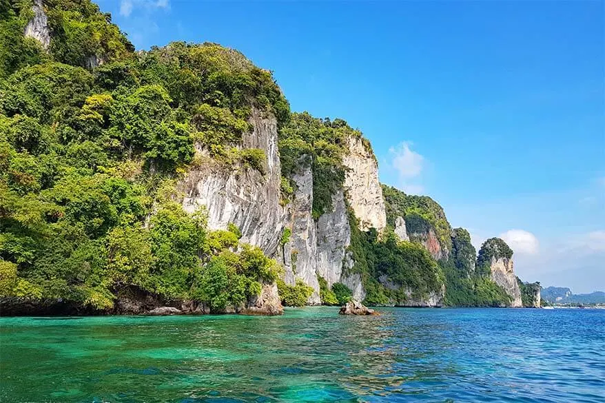 Stunning coastline of Phi Phi Leh in Thailand