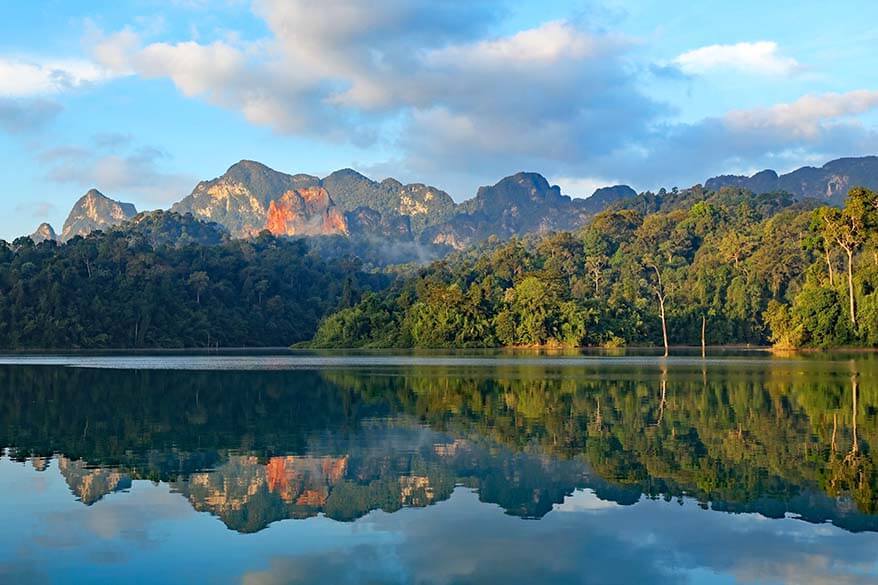 Cheow Larn Lake reflections at sunrise - Khao Sok National Park Thailand