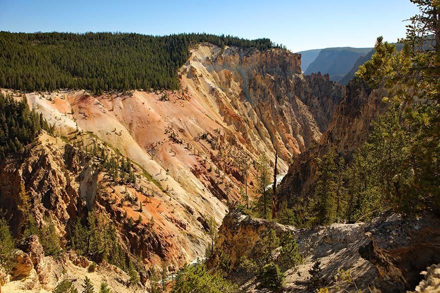 Grand Canyon of the Yellowstone River is one of the main attractions of Yellowstone NP