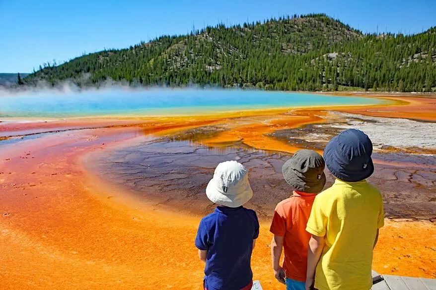 Visiting Grand Prismatic Spring with kids - Yellowstone NP, USA