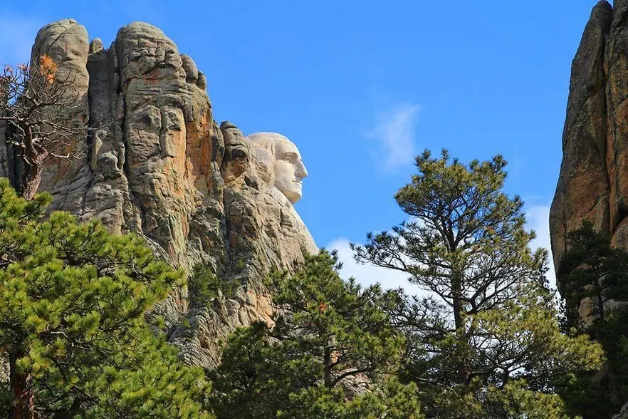 Escultura de George Washington - Ruta presidencial del Monte Rushmore