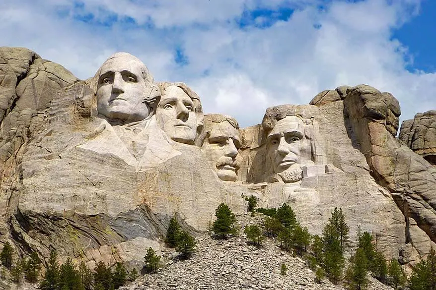 Guide to visiting Mount Rushmore and things to do nearby