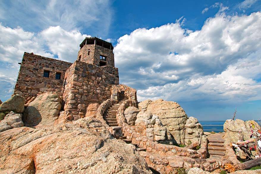 Harney Peak Fire Tower w Custer State Park