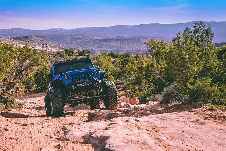 4x4 ride is one of the fun things to do in Moab Utah