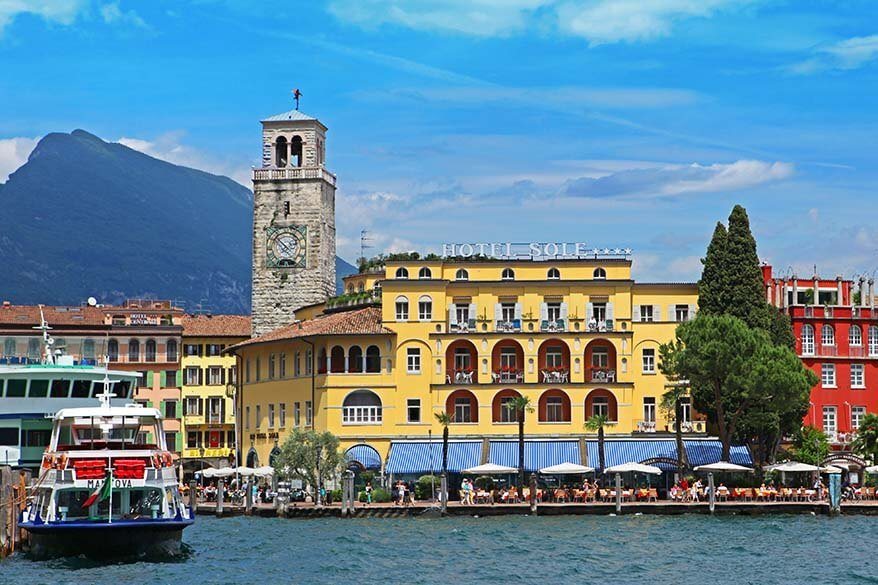 Riva del Garda ist eine der schönsten Städte am Gardasee Italien