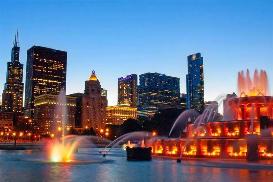 Espectáculo de luces en la fuente de Buckingham de Chicago