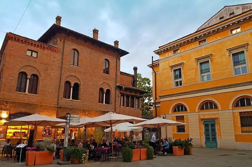 Colorida ciudad de Rávena en Emilia Romagna en Italia