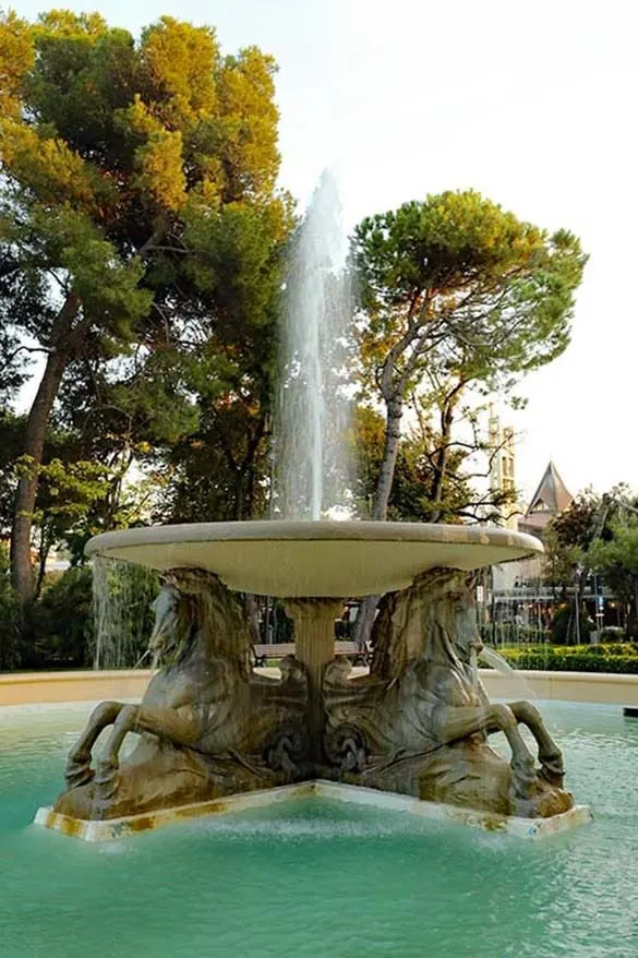 Fuente de los Cuatro Caballos en Rimini, Italia