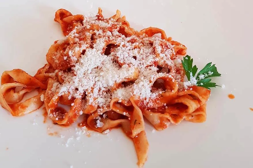 Tagliatelle traditional Romagna style - Pellegrino Artusi recipe 71