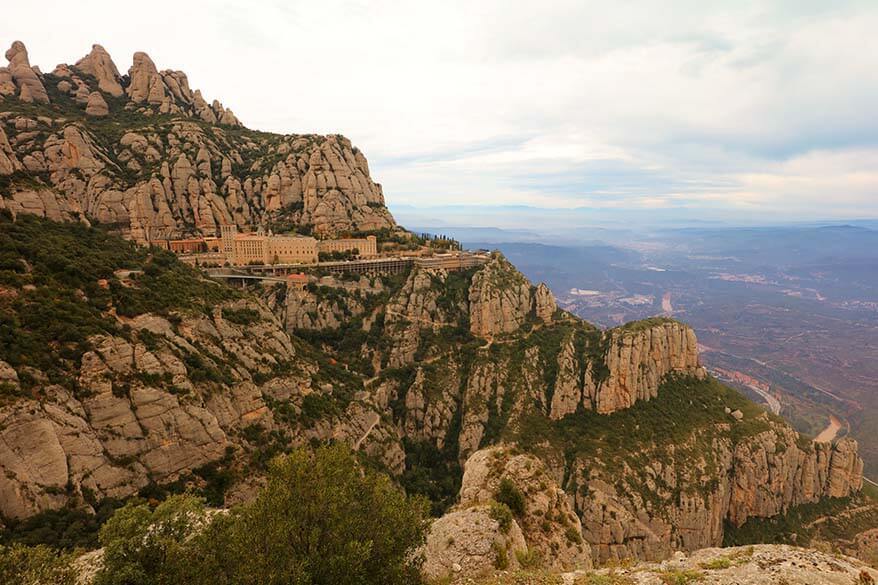 Complete guide to Montserrat near Barcelona in Spain