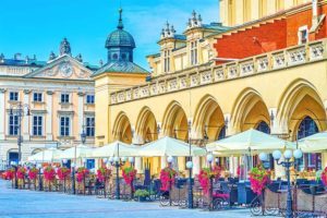 Krakow Itinerary For 2-3 Days Or Weekend Trip (+ Map & Tips)