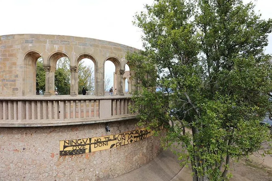 Montserrat Arch Windows