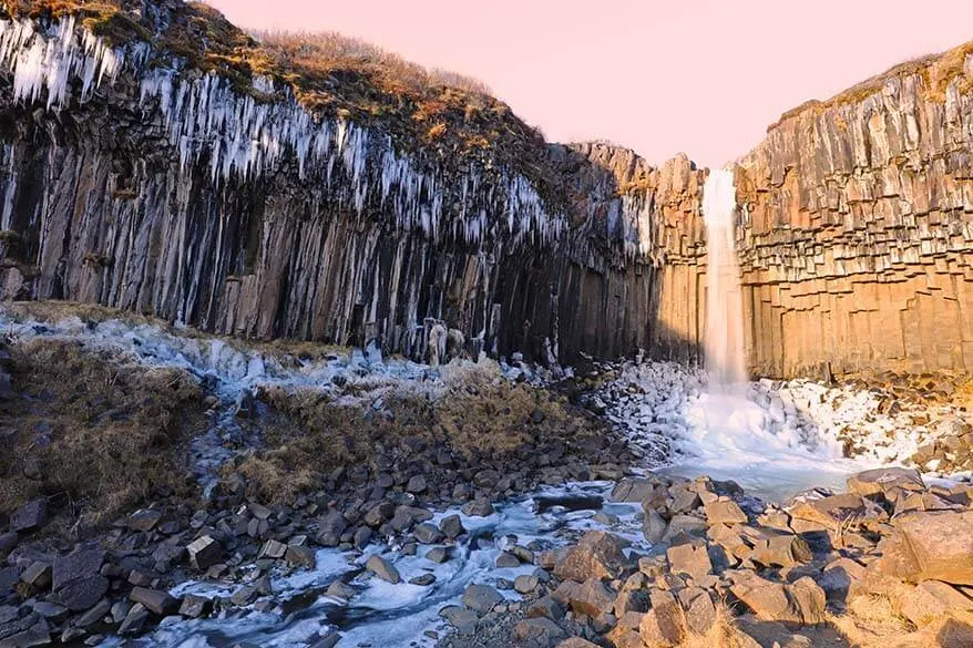 Things to see in Iceland - Svartifoss in Skaftafell NP