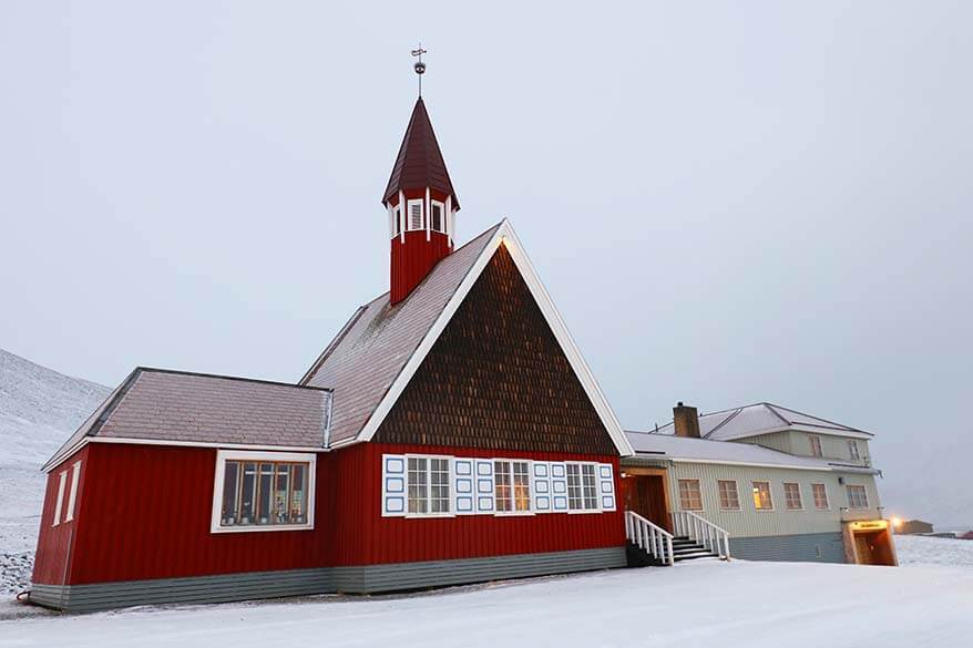 Iglesia de Longyearbyen en Svalbard