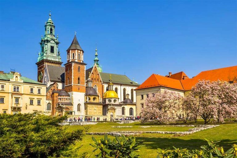 15 Tips & Tricks for Visiting Krakow, Poland (First-timer's Guide)