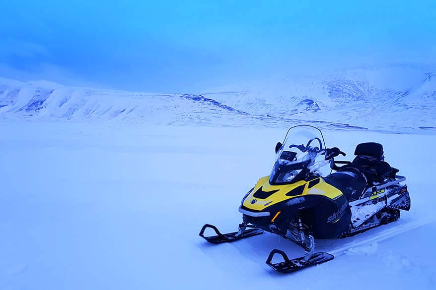 Svalbard snowmobile trip with Better Moments