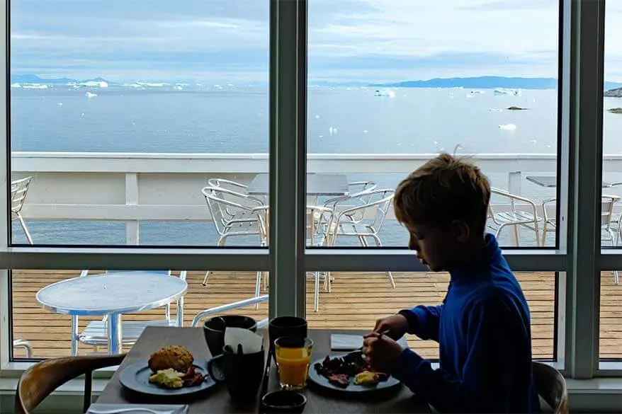 Breakfast with a view of Baffin Bay - Hotel Icefiord in Ilulissat