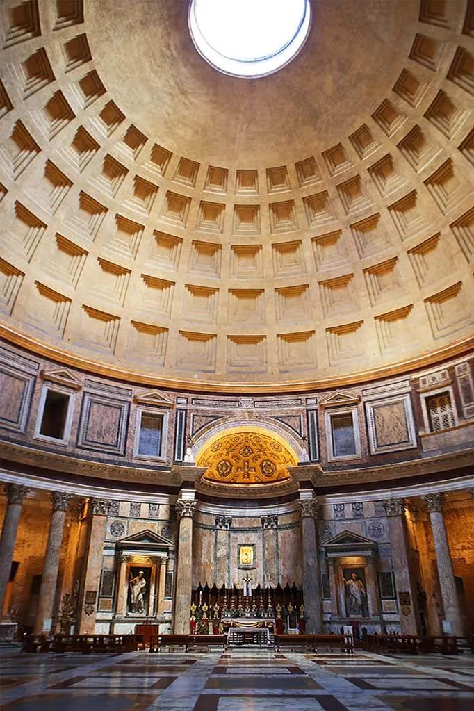 Pantheon in Rome - almost empty just before the closing time