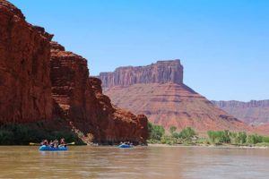 Rafting in Moab, UT: What to Expect & Best Tours for 2024