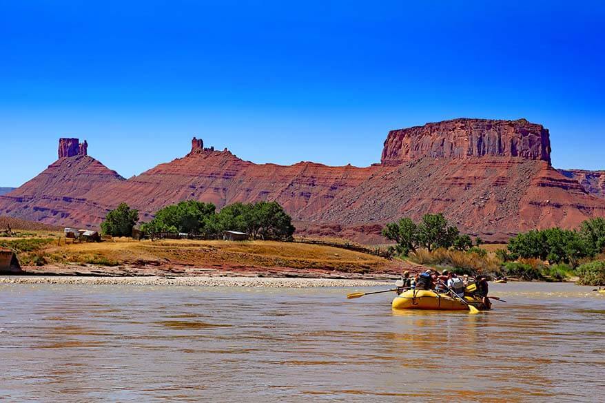 Rafting tour in Moab Utah