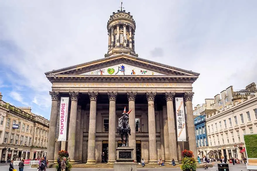 Gallery of Modern Art and Duke of Wellington Statue in Glasgow