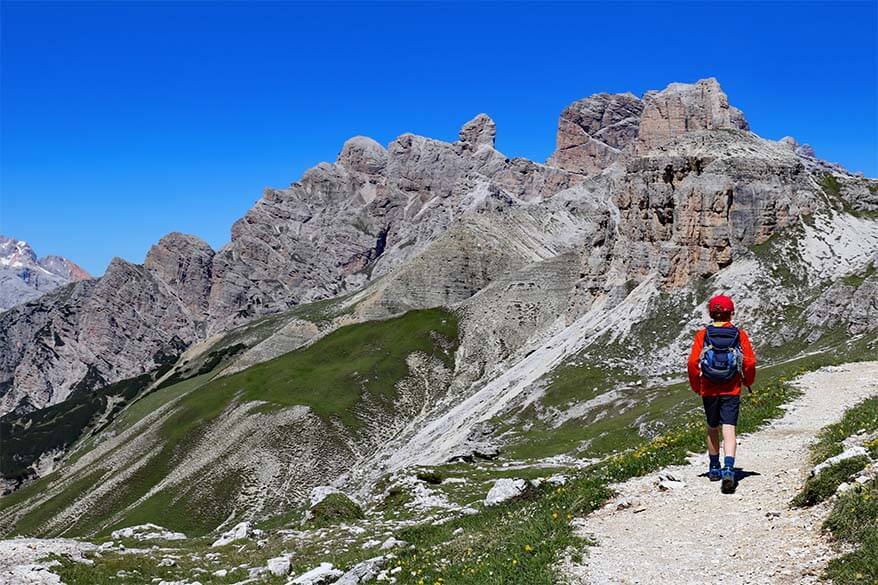Hiking near Tre Cime on trail 105 in the direction of Rifugio Tre Scarperi - Dreischusterhütte