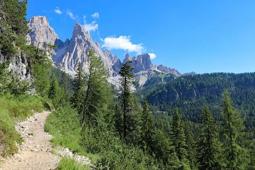 The first section of Lago di Sorapis hike