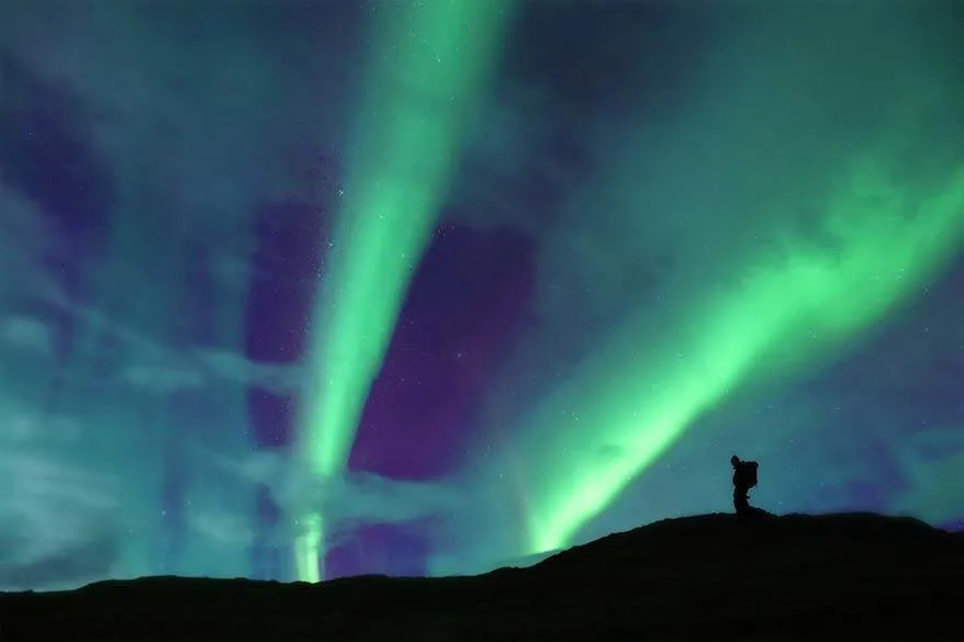 Increíble exhibición de auroras boreales en Islandia