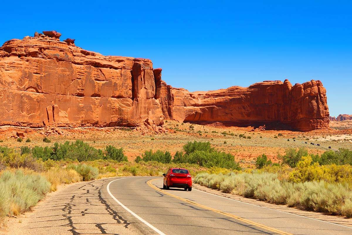 How to Visit Arches and Canyonlands in One Day (Itinerary & Map)