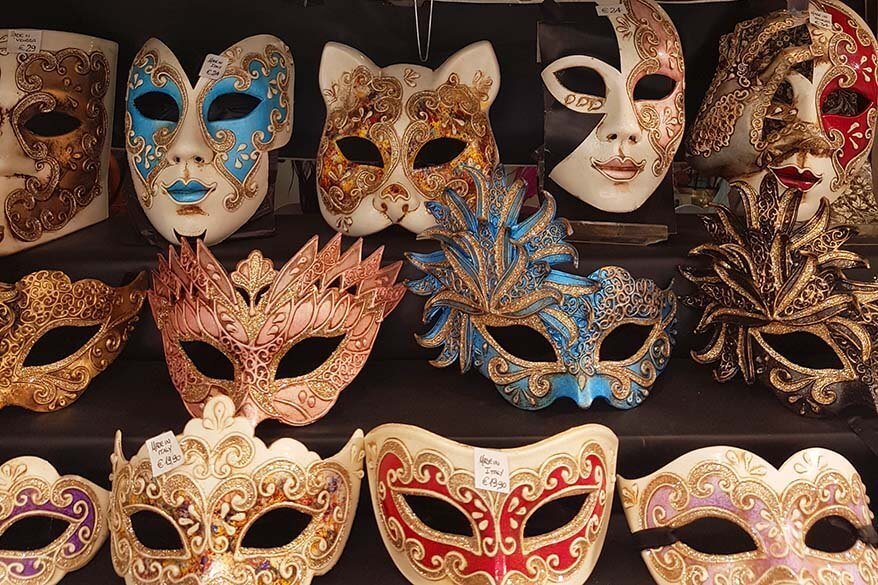 handgemaakte Venetiaanse maskers