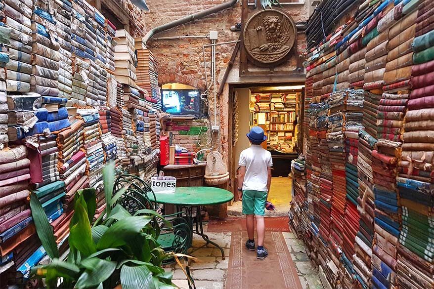 Libreria Acqua Alta v Benátkách