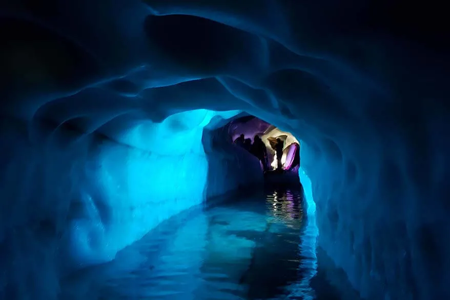 Tirol with kids - Hintertux Glacier Natural Ice Palace