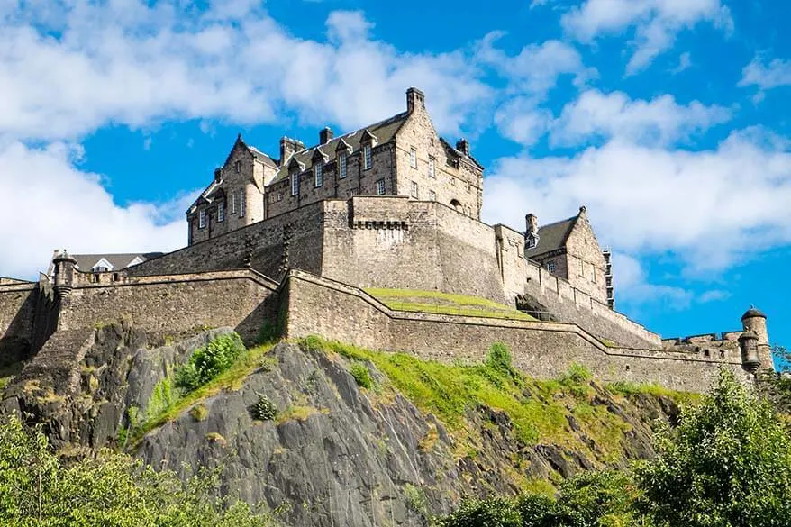 Edinburgh Castle - best things to do in Edinburgh